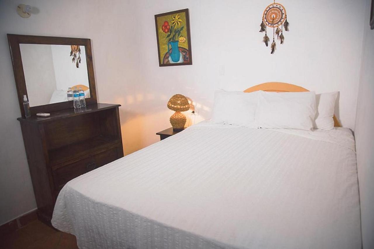 Marbella Eco Lodge Monterrico Exteriör bild