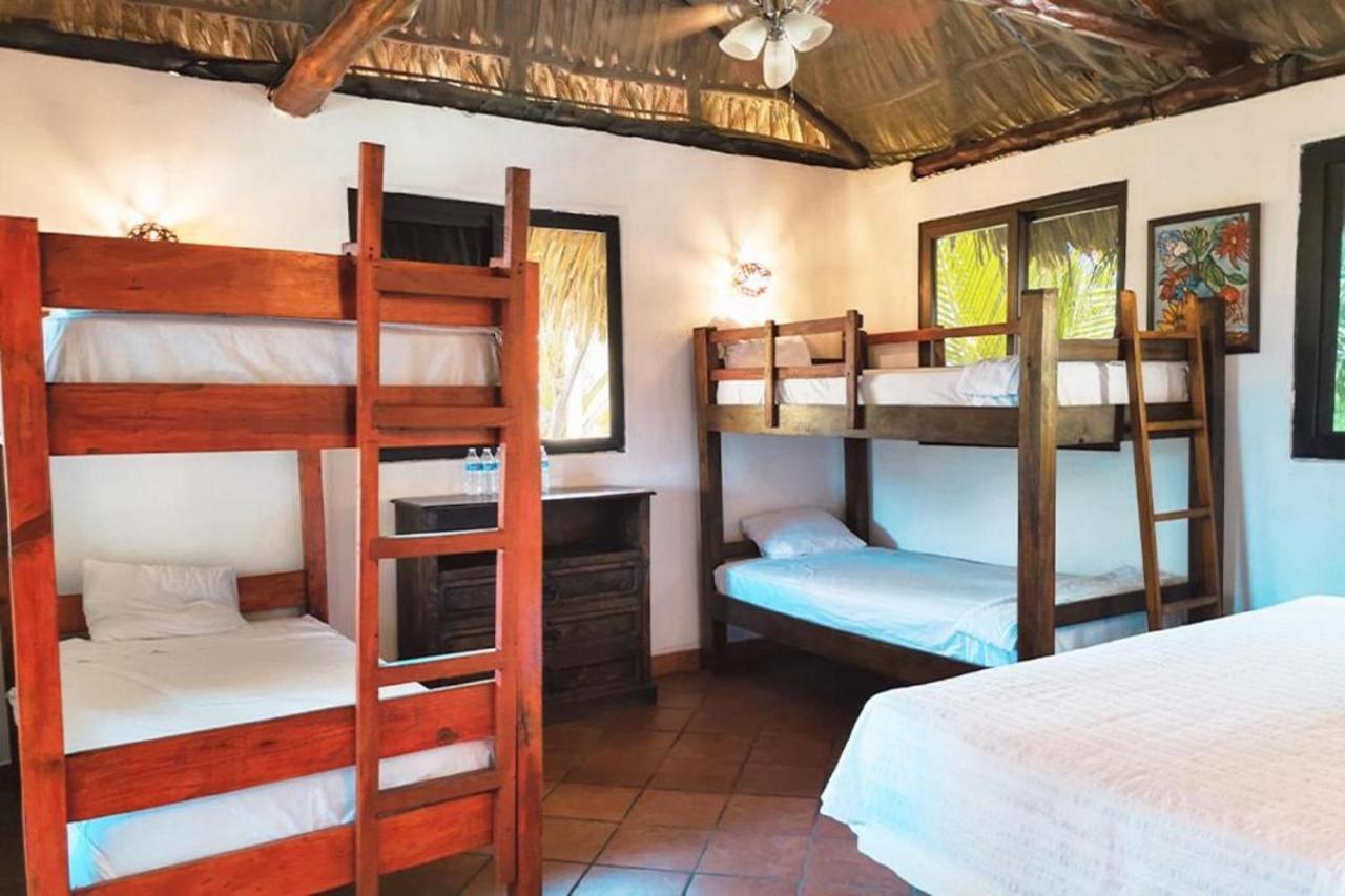 Marbella Eco Lodge Monterrico Exteriör bild