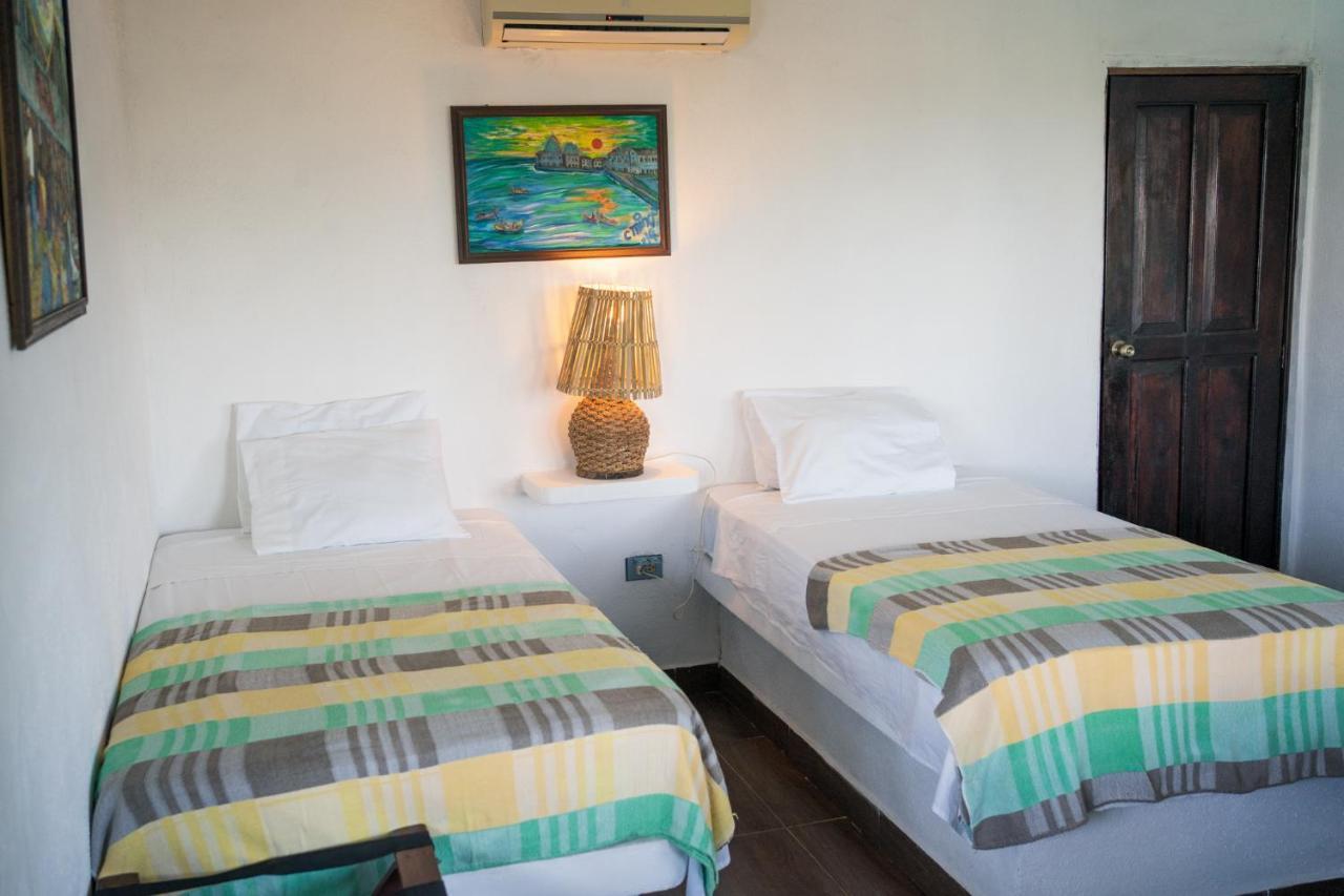 Marbella Eco Lodge Monterrico Exteriör bild