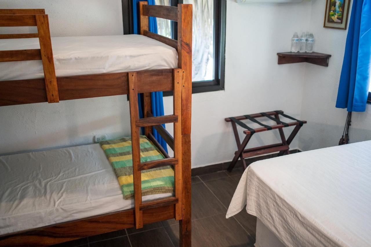 Marbella Eco Lodge Monterrico Exteriör bild