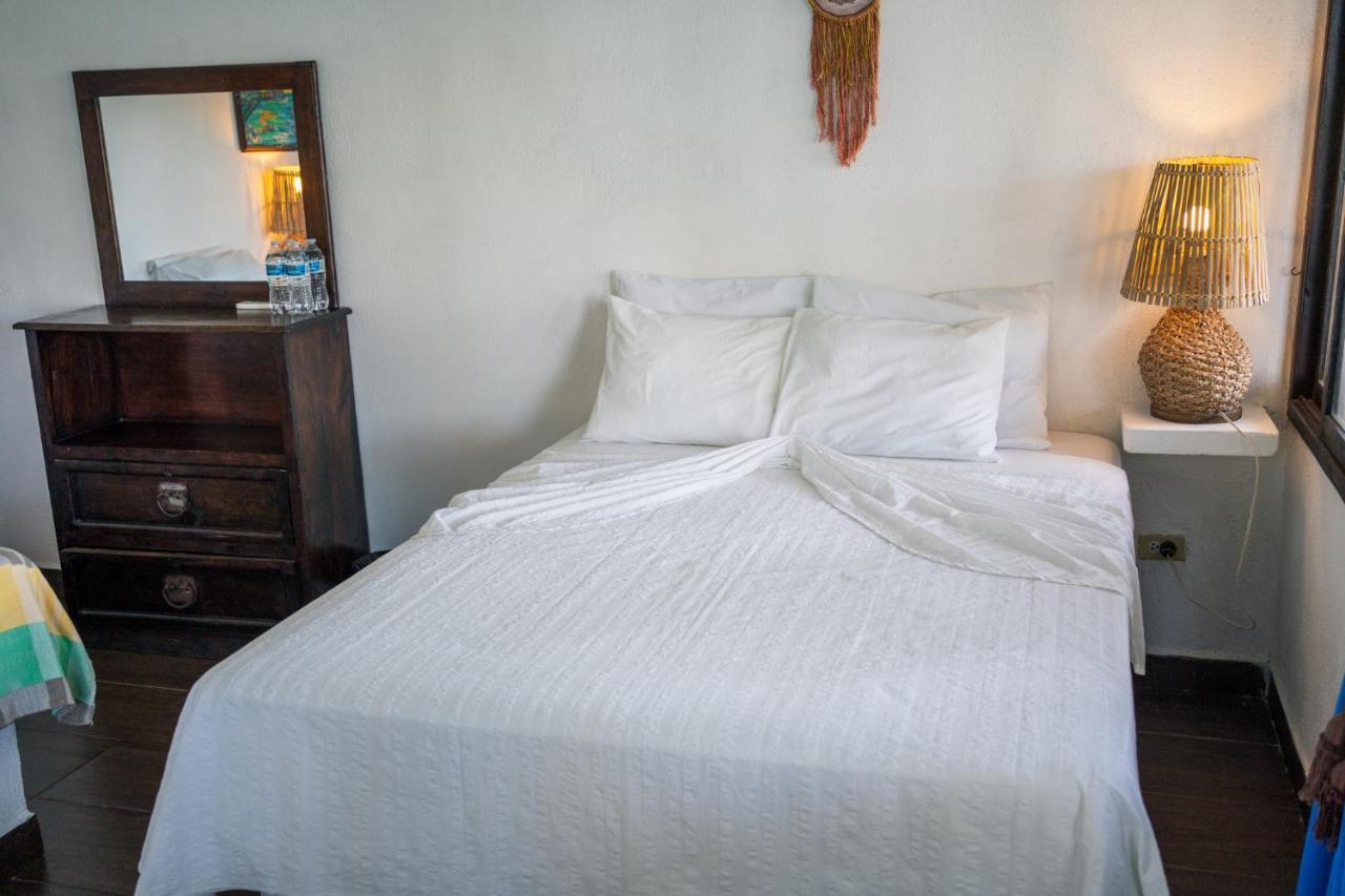 Marbella Eco Lodge Monterrico Exteriör bild